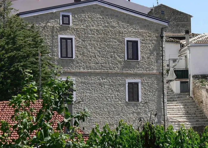 Residenza Sulla Roccia 招待所 Bovino